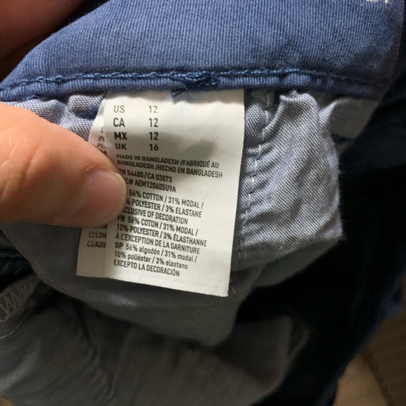 American Eagle Super Stretch Twill Midi Shorts - Picture 4 of 4